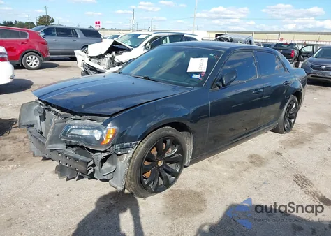 2014 Chrysler 300 300S z USA, uszkodzony, nr VIN 2C3CCABT2EH301622